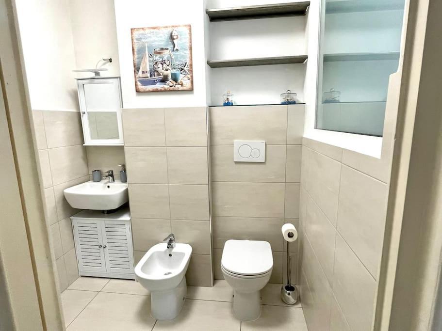 La Venezia'S Studio Flat 리보르노 외부 사진