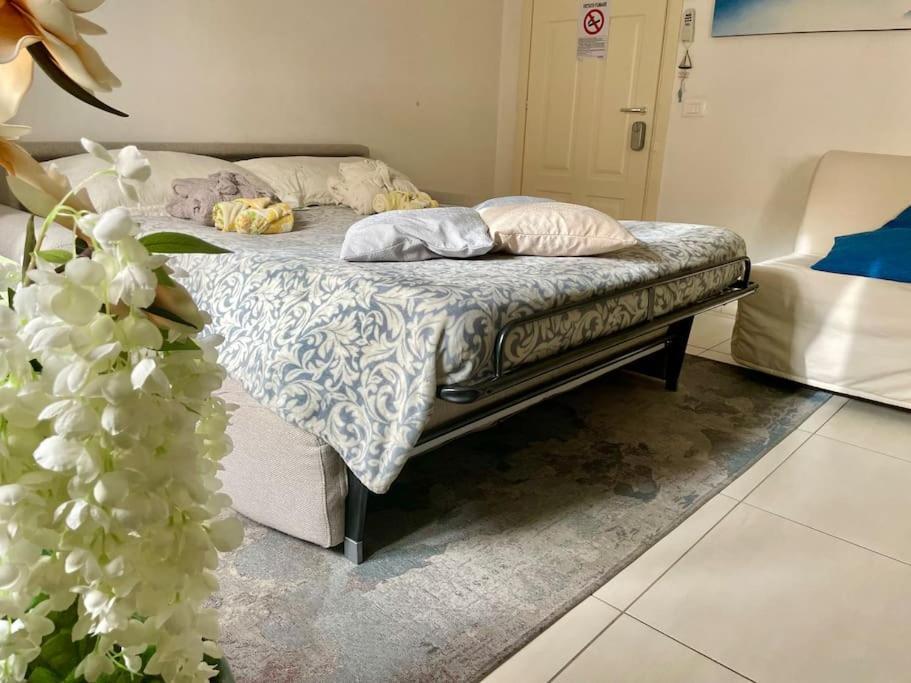La Venezia'S Studio Flat 리보르노 외부 사진